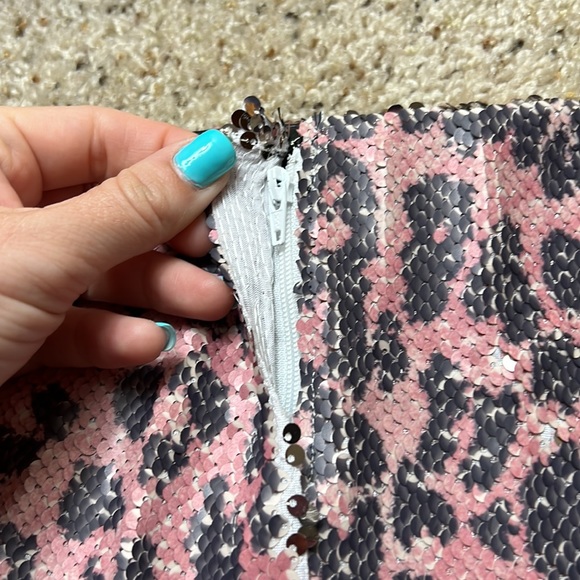 NWT Free People Pink Cheetah Sequin Mini Skirt- 4 - Picture 8 of 9